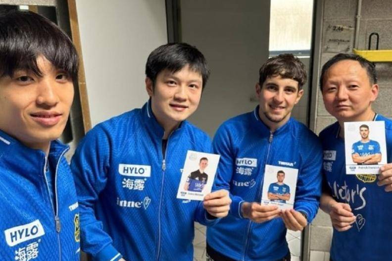 樊振东德甲22分钟横扫对手,赛后却害羞了!对手称没有任何机会 樊振东德甲22分钟横扫对手,赛后却害羞了!对手称没有任何机会