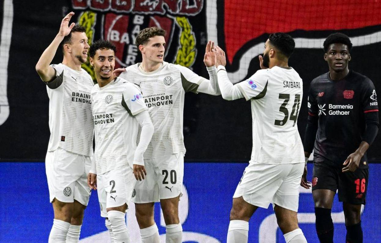 4场3平!,勒沃库森欧冠再平局,尤勒曼遭遇执教困境 4场3平!,勒沃库森欧冠再平局,尤勒曼遭遇执教困境