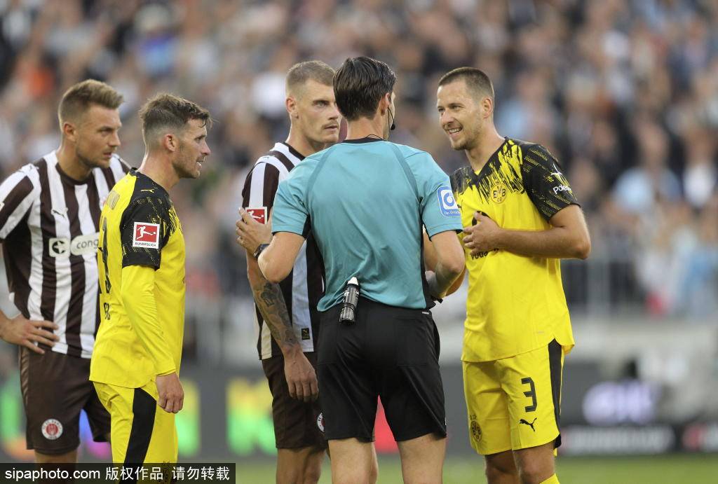 意甲焦点战分析:佛罗伦萨对阵罗马、那不勒斯迎战热那亚、乌迪内斯对决卡利亚里比分预测 意甲焦点战分析:佛罗伦萨对阵罗马、那不勒斯迎战热那亚、乌迪内斯对决卡利亚里比分预测