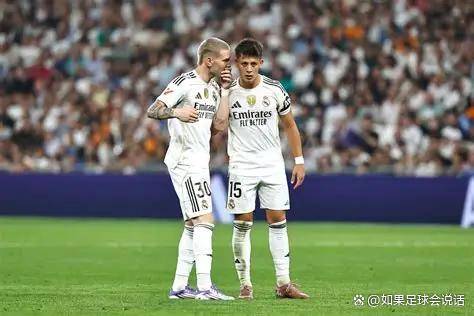 16岁天才震撼皇马!迪马利亚自嘲不如:他比我强多了,阿根廷足球有新王 16岁天才震撼皇马!迪马利亚自嘲不如:他比我强多了,阿根廷足球有新王