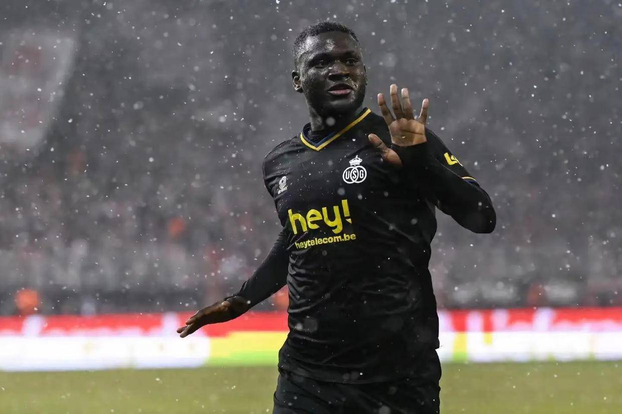 意天空推测国米本轮意甲首发:恰20替补,博尼顶替小图拉姆首发! 意天空推测国米本轮意甲首发:恰20替补,博尼顶替小图拉姆首发!